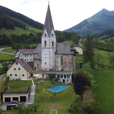 Pool, Pokale, Sauna, Billard, Kirche U. Viel Natur Vordernberg Extérieur photo